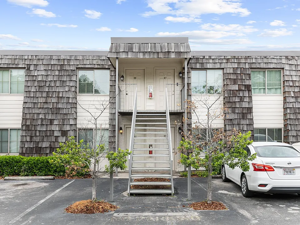 Building Photo 5