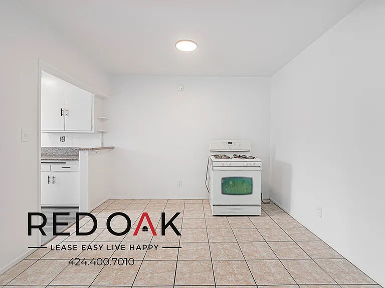 3925 Roxanne Ave #19 — Photo 16