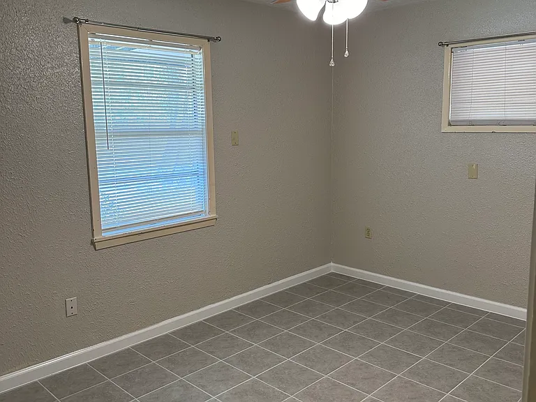 10474 N Harvey Dr — Photo 11