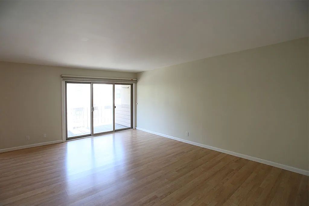 1 bed, $4,850 — Photo 3