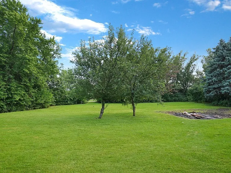 11110 S Highland Dr — Photo 20