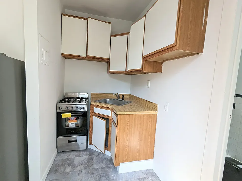 Building Photo - 235 E 89th St #5RS