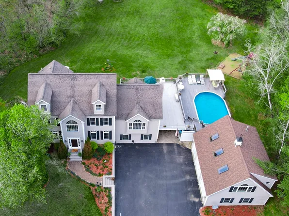 12 Balmorra Rd, Windham, NH 03087