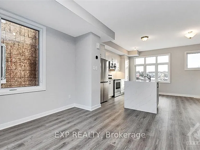 821 Mikinak Rd — Photo 10
