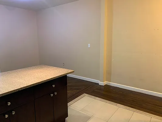 Rented by Voro, LLC | media 30