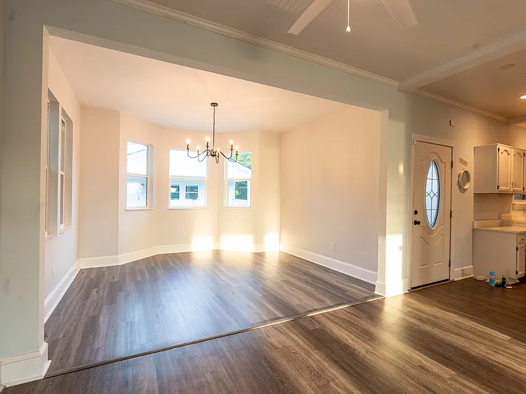 909 Miller Ave #B — Photo 19