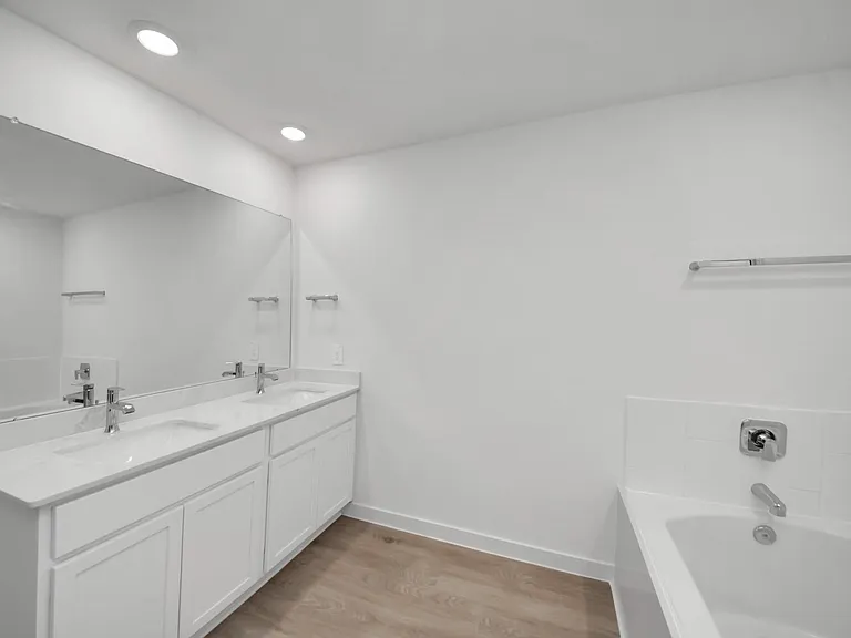 31138 Warwick Coast Ct — Photo 26