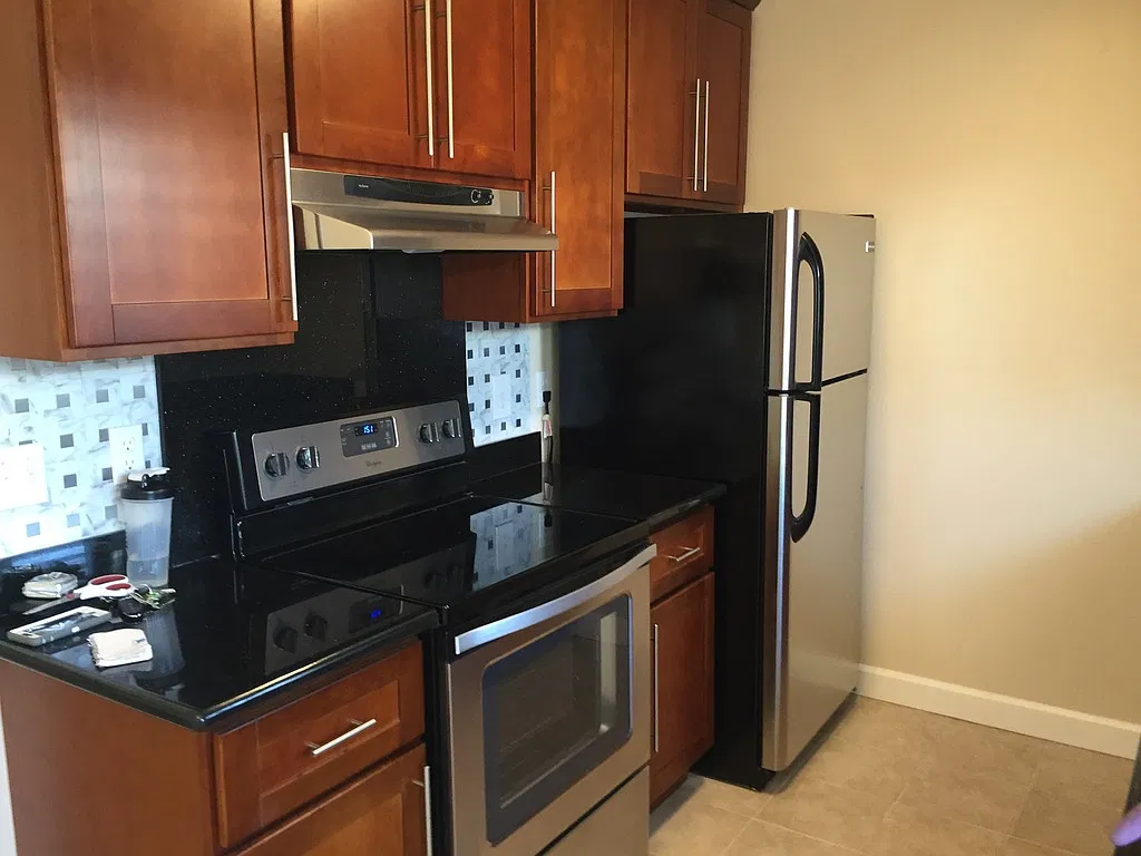 2 bed, 750 sqft, $2,800 — Photo 4