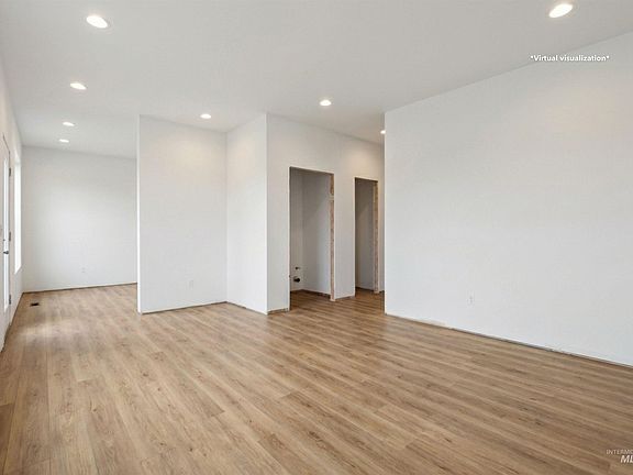 5th image of 1512 Roxbury