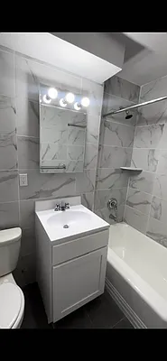 Rented by Voro Purple LLC | media 8