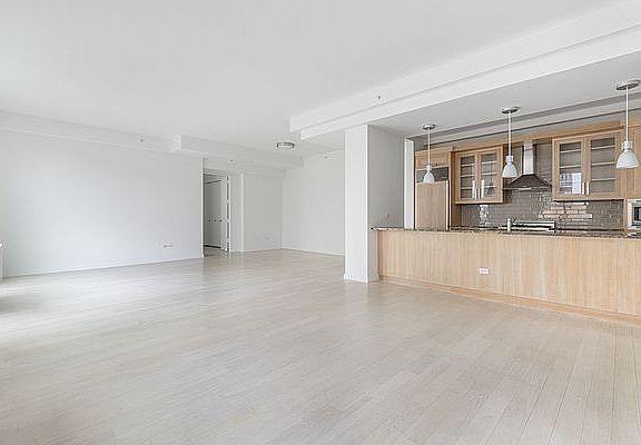 5th image of 55 Thompson St APT 7A