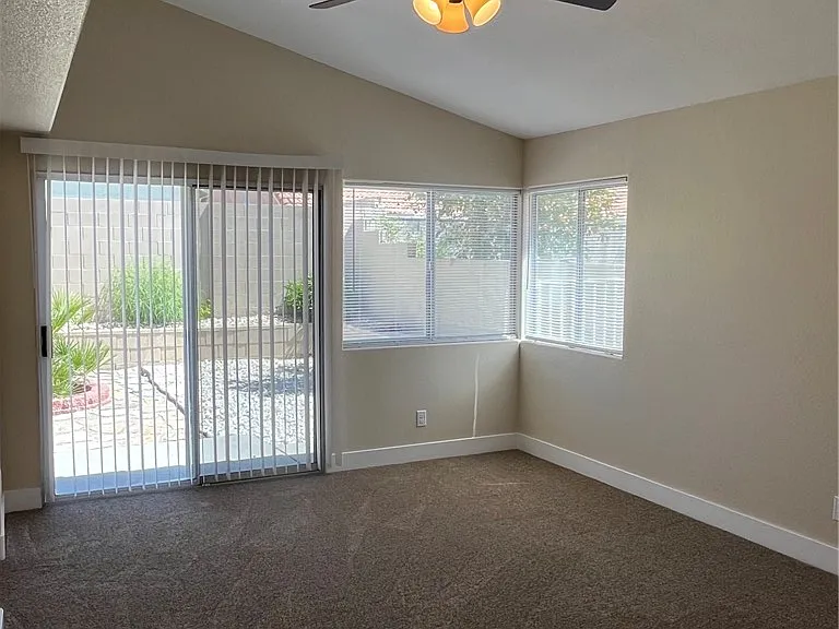 1316 Royal Creek Ct — Photo 10