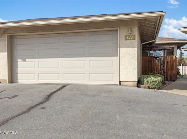 611 N 50th Ave #14, Yakima, WA 98908
