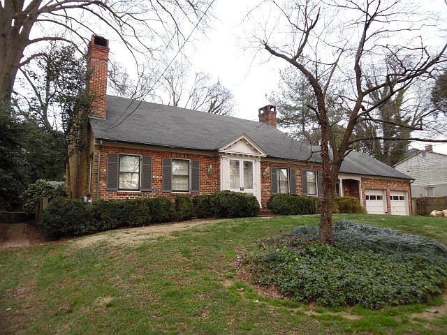 1st image of 126 Hawthorne Dr