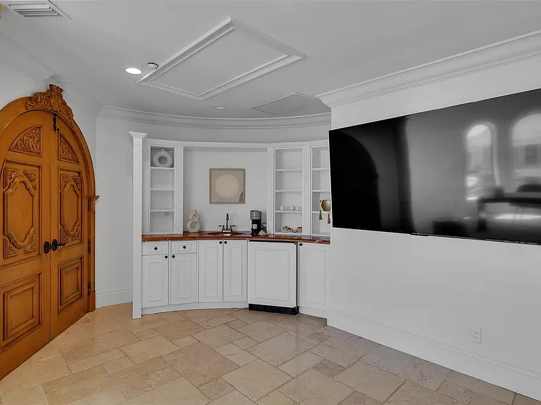 1011 Rhodes Villa Ave — Photo 87