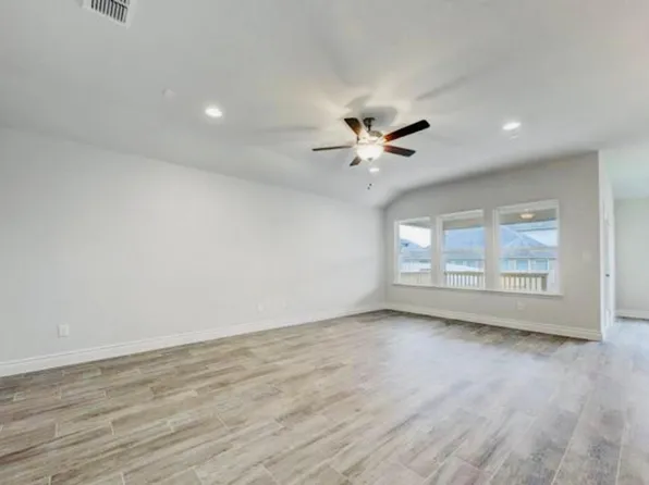 2281 Kiskadee Dr, New Braunfels, TX 78132