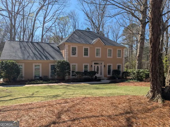 920 Eagle Crossing Dr, Lawrenceville, GA 30044