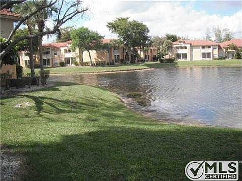 2nd image of 4807 Via Palm Lck APT 1516