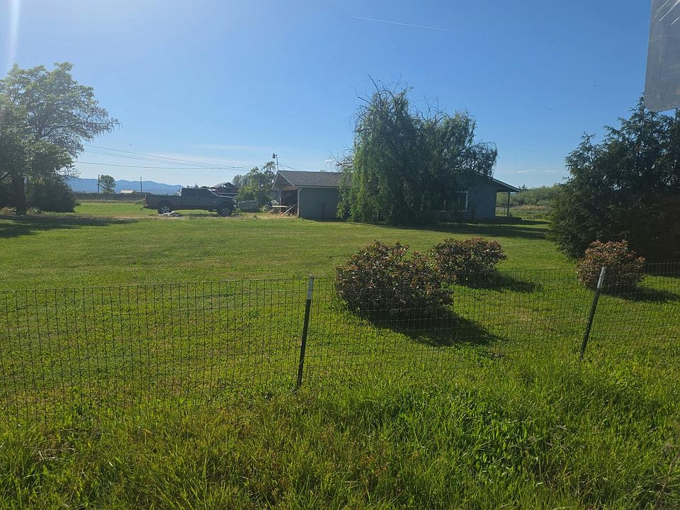 1st image of 5669 McLoughlin Dr