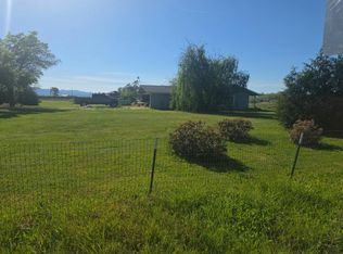 5669 McLoughlin Dr, Medford, OR 97502