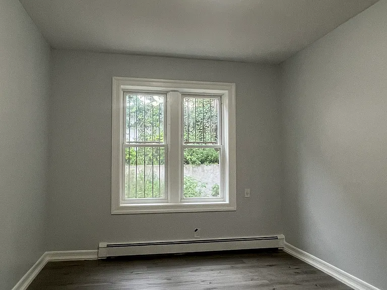 Francis Lewis Blvd — Photo 11
