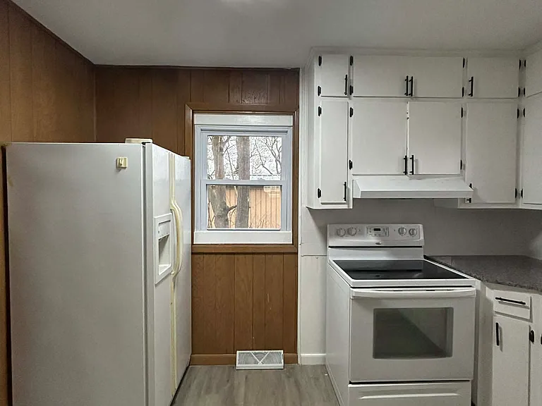936 E 23rd St S #936 — Photo 6