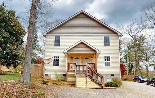 214 Portmanvilla Rd #B Photo 1