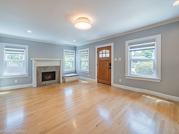 3rd image of 1068 S Lucerne Blvd