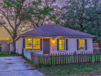 722 S Brooks Ave, Deland, FL, 32720