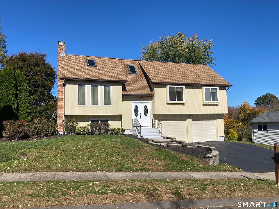 1st image of 14 Cimarron Road