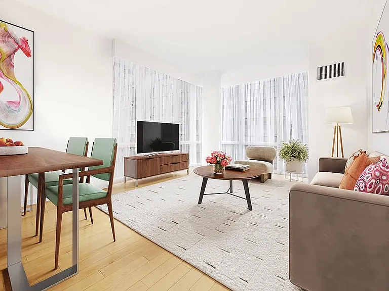 320 W 38th St #2123 — Photo 1