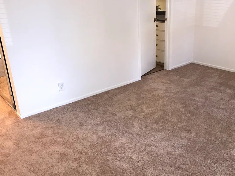 1501 Ralston Apartments — Photo 23
