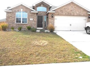 114 Kincaid Dr, Sanger, TX 76266