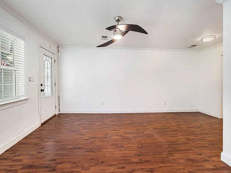 18 Joyce Ave #A — Photo 12