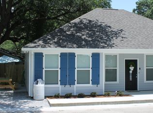 552 State St, Bay Saint Louis, MS 39520