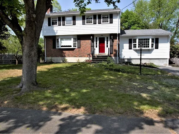 30 Fairmont Ave, Wilmington, MA 01887