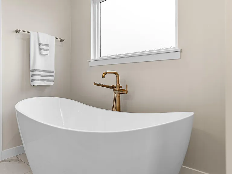 2908 Genesis Dr — Photo 32