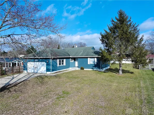 3400 Sunnyside Dr, Dayton, OH 45432