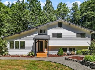 4050 NE Azure Ln, Poulsbo, WA 98370