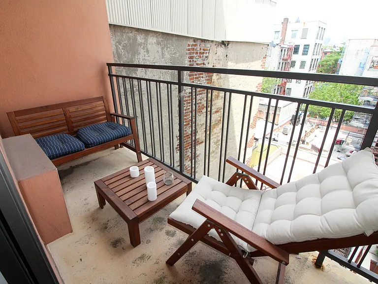 164 Stanton St #4A — Photo 4