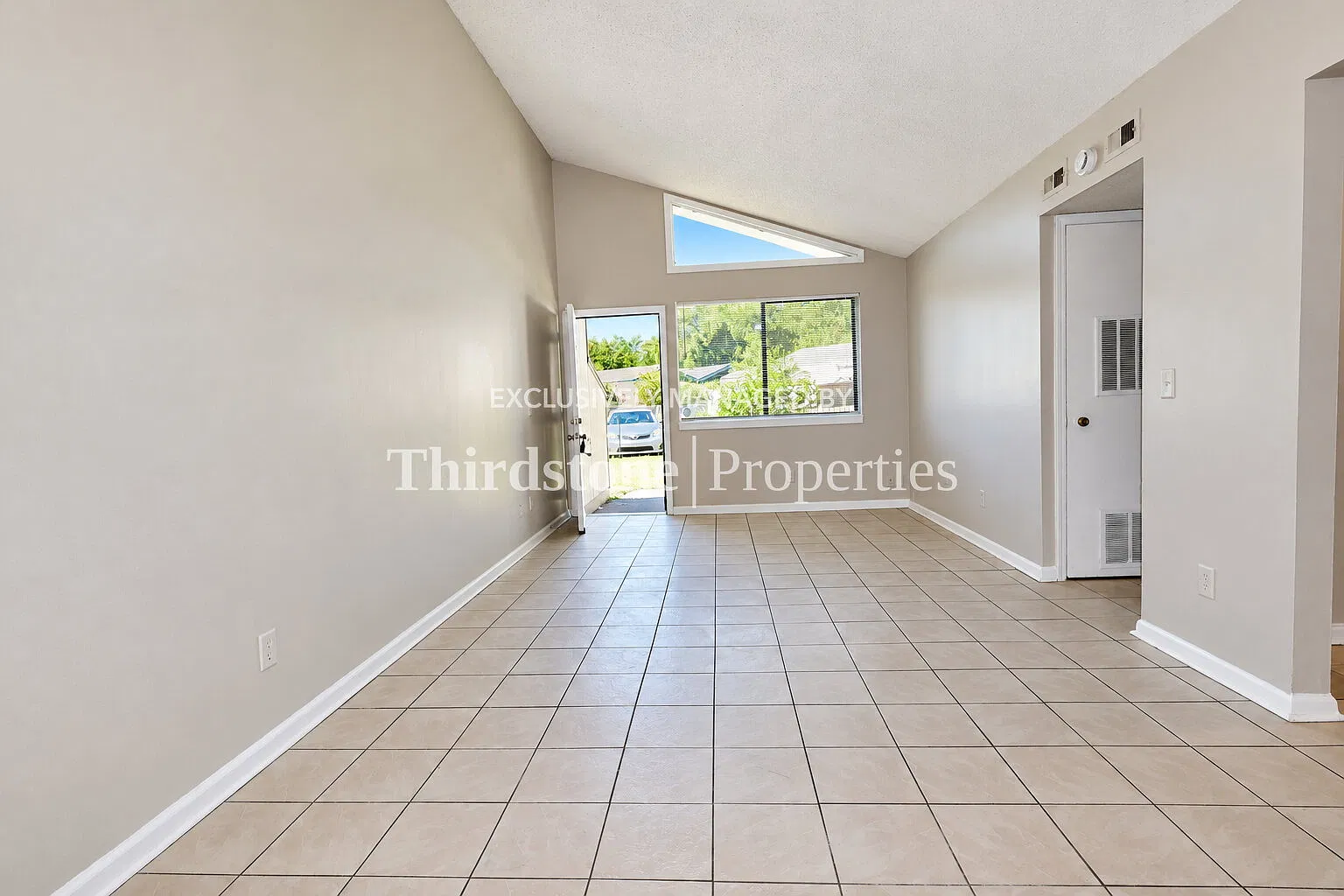 8124 San Jose Manor Dr E APT 3, Jacksonville, FL 32217 — Photo 3