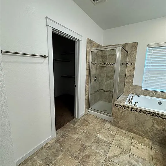 1925 Zach Scott St — Photo 18