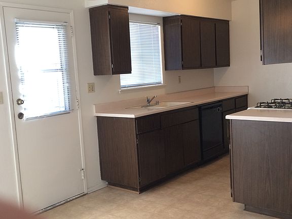 3rd image of 14299 La Paz Dr Unit 6A