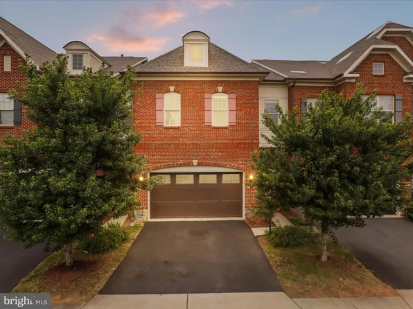 42578 Dreamweaver Dr, Ashburn, VA 20148