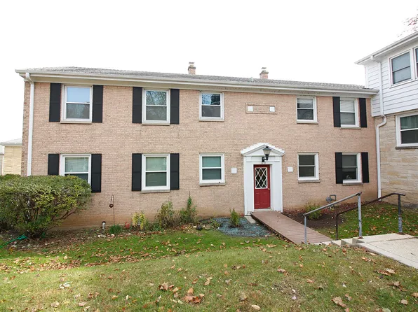 1239 E Randolph Ct, Milwaukee, WI 53212