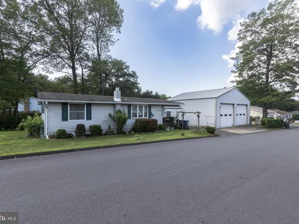 300 S Green St, Frackville, PA 17931