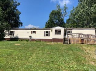 2215 Kamm Rd, Marietta, NY 13110