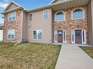 4503 Wild Rose Ct, Cedar Falls, IA