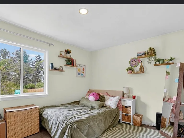 1549 Mount Vernon Ave #6 — Photo 5