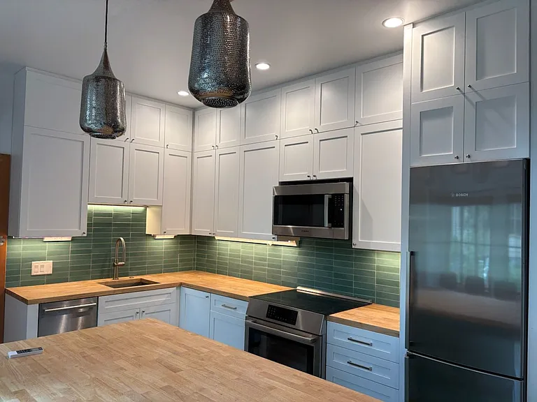 417 W Story St — Photo 3